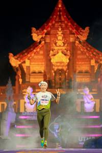 BIB: 102
                            <button type="button" onclick="openModal(22469650)" class="btn btn-primary btn-sm float-right btn-popup" data-toggle="modal" data-target=".modal-high-quality">
                        <i class="fas fa-shopping-cart"></i> Add to Cart
                    </button>
                                            <button type="button" onclick="isThisMe(22469650, true)" class="btn btn-success btn-sm float-right btn-popup btn-isme hidden" data-toggle="tooltip" data-placement="bottom" title="นี่คือรูปของคุณใช่ไหม คลิกที่นี่เพื่อเอาเข้าอัลบั้ม">
                        <i class="fas fa-plus"></i> Add to album
                    </button>
                    <button type="button" onclick="isThisMe(22469650, false)" class="btn btn-warning btn-sm float-right btn-popup btn-isnotme hidden">
                        <i class="fas fa-ban"></i> Remove from album
                    </button>